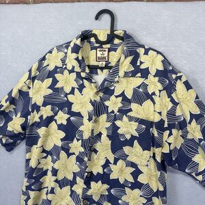 Tommy Bahama Men's Hawaiian Camp Shirt Floral Short Sleeve,‎ 100% Silk, Medium